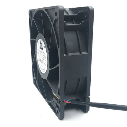 Delta PFC1212DE-F00 Lüfter – 120 mm | 12 V DC | 4-Pin PWM | High-Speed Industrie-server Fan